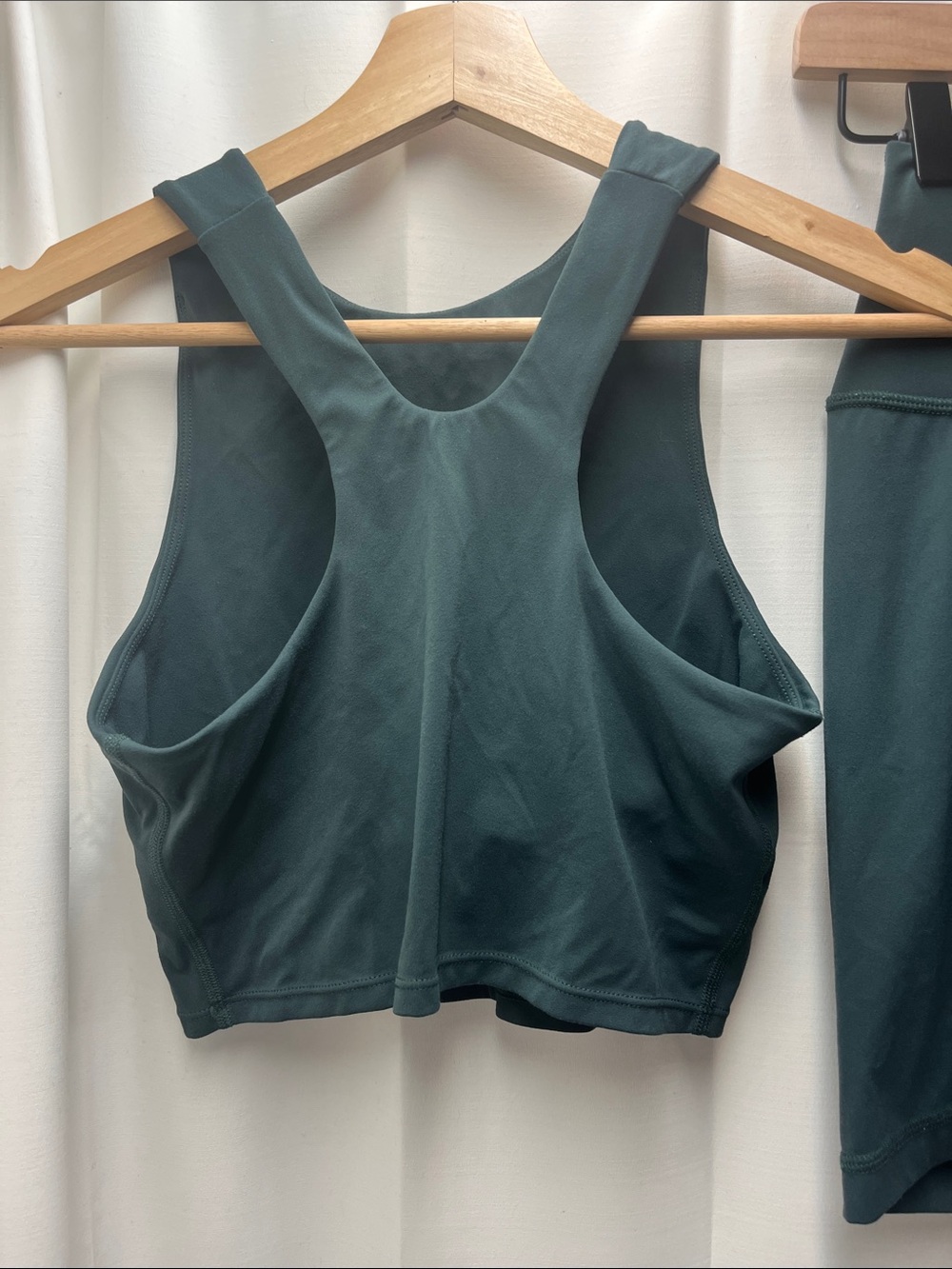 Quince Deep Green High Neck Sports Bra and Bike Short Set- S - Picture 4 of 6